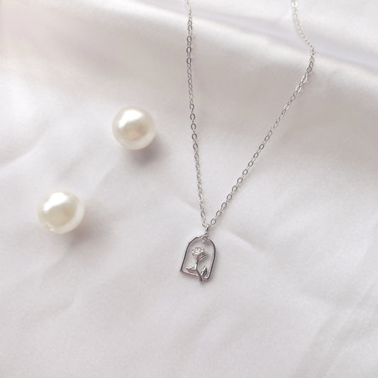 La Belle Rose Necklace (Silver)