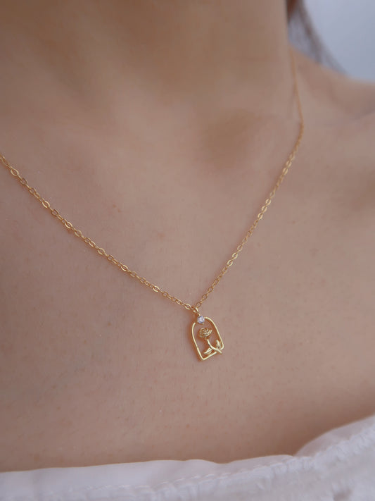 La Belle Rose Necklace (Gold)