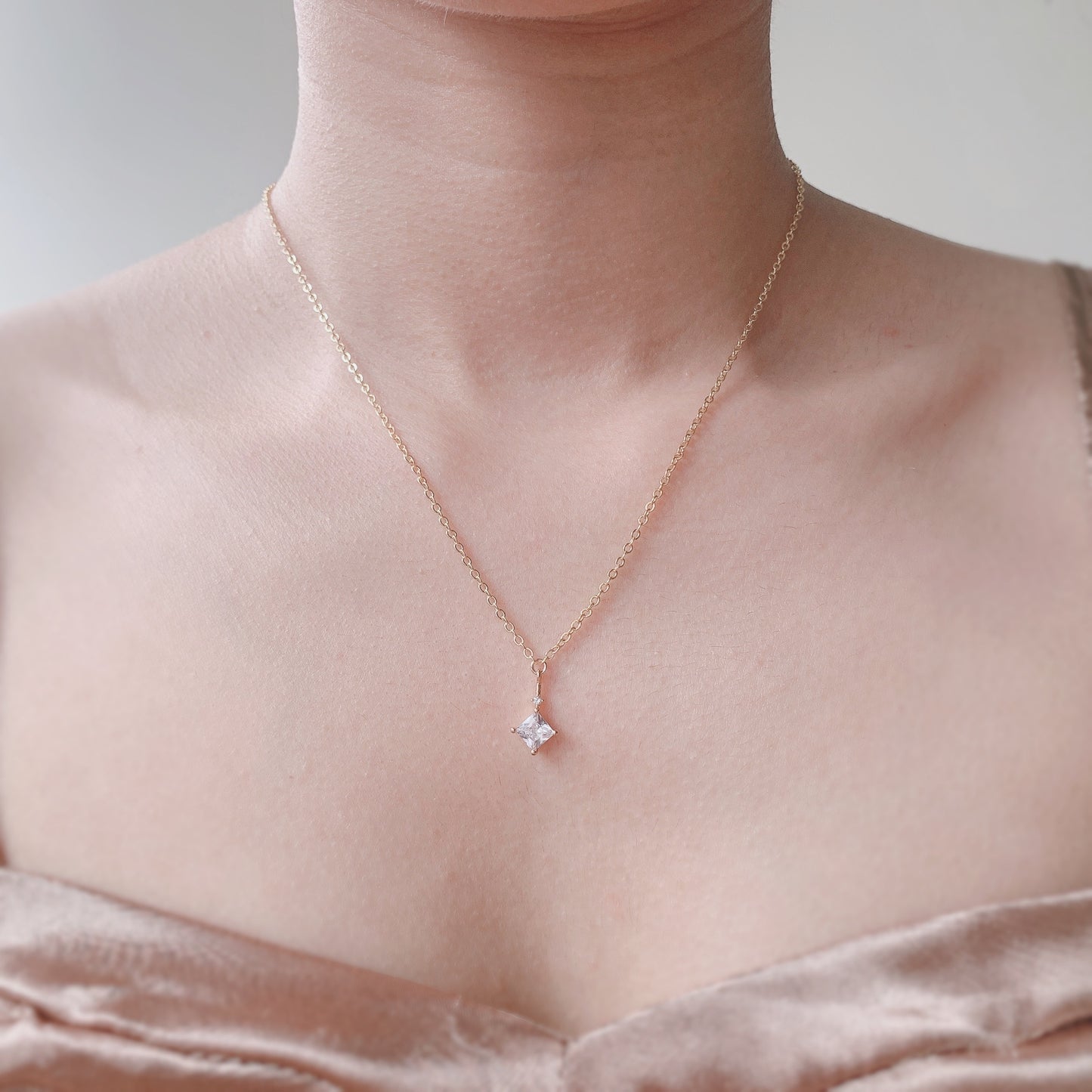 Eternal Diamond Necklace (18K Gold Plated O-Shaped Chain)