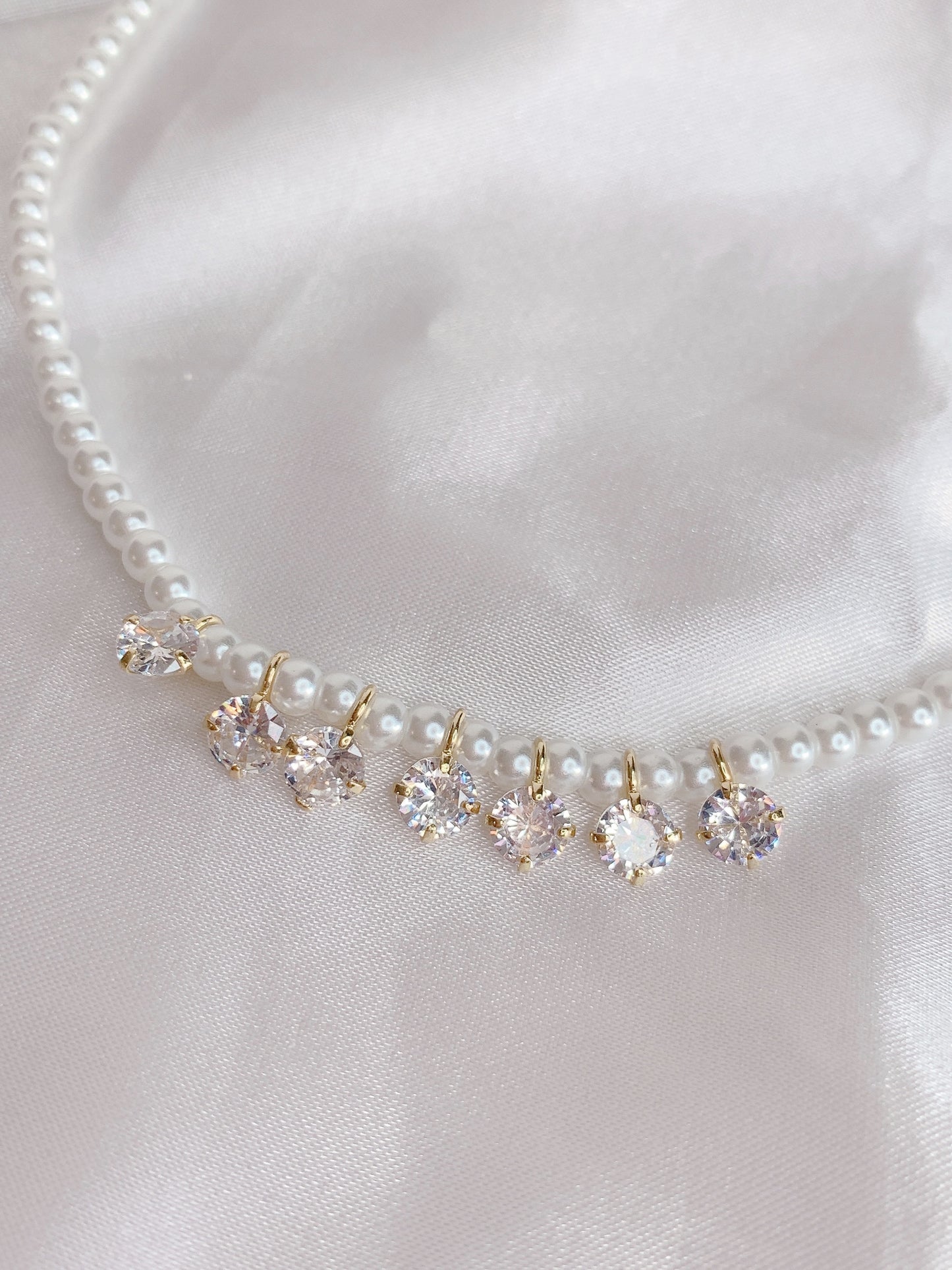 Lueur Diamond Pearl Necklace