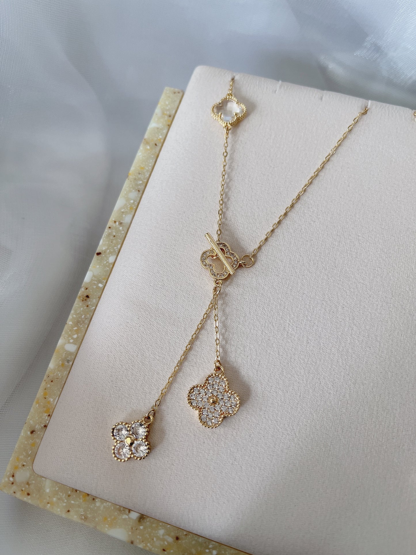 Double Clover Dazzling Necklace